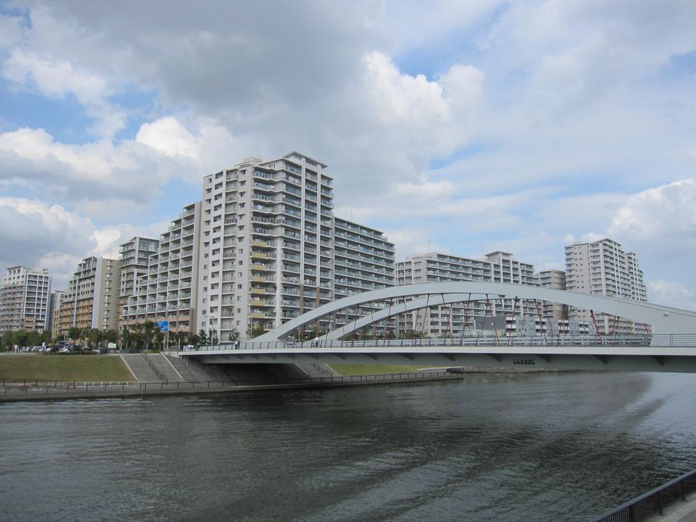 Local appearance photo. Local (10 May 2013) Shooting