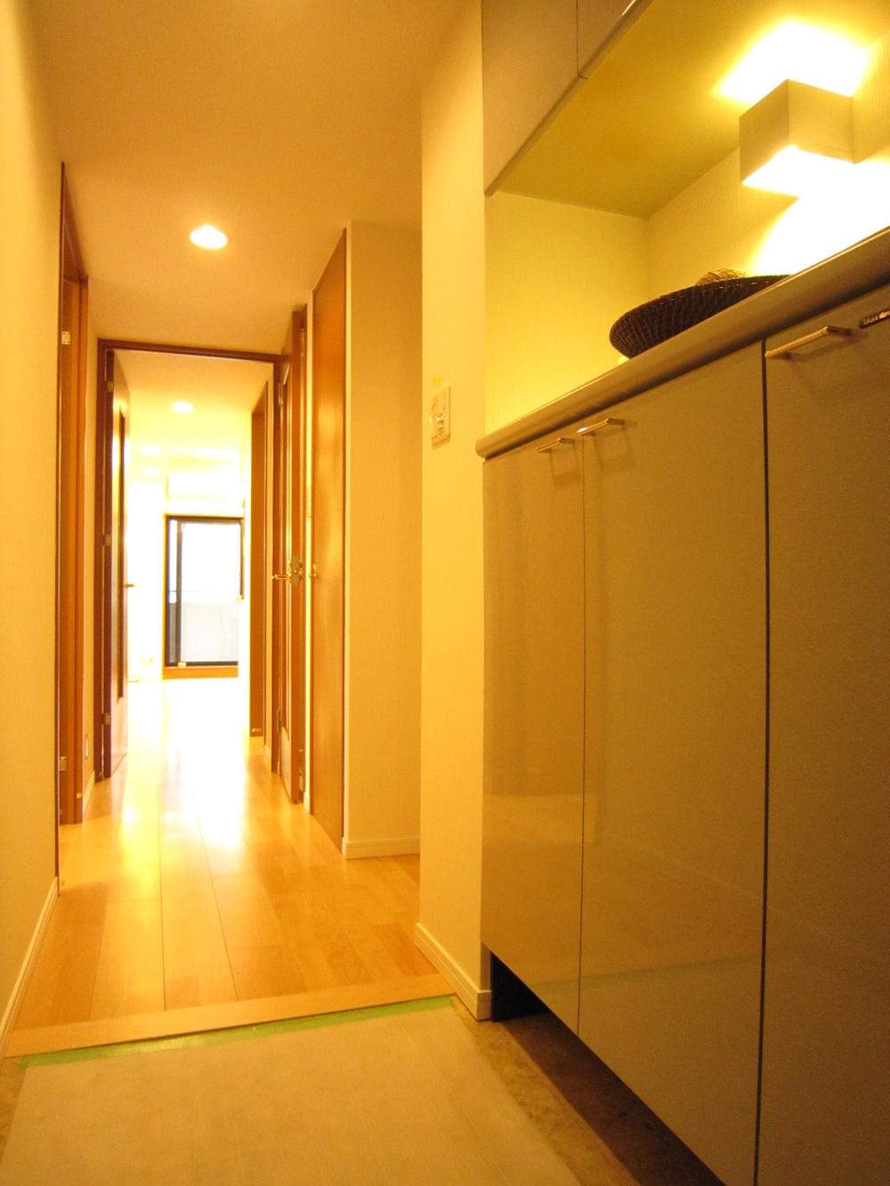 Entrance. Local (11 May 2013) Shooting