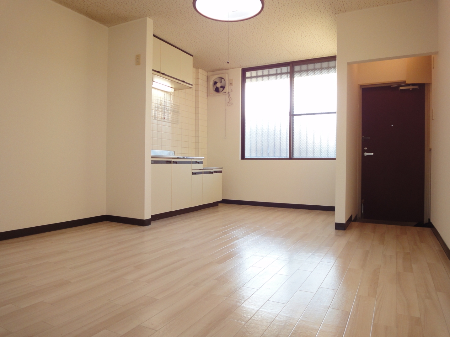 Kitchen. Bright kitchen with large window