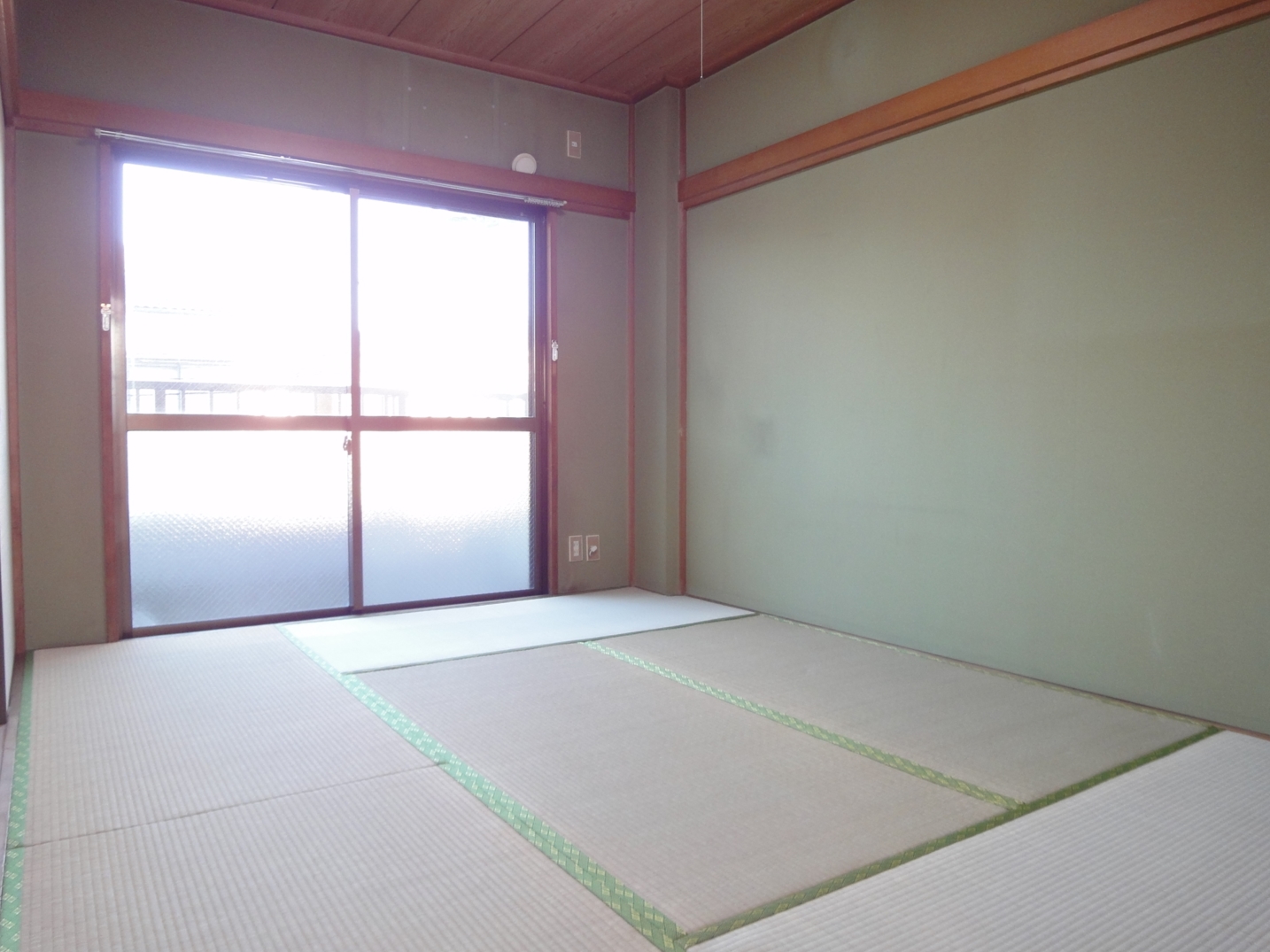 Living and room. Japanese-style room 6 Pledge There are 2 rooms.