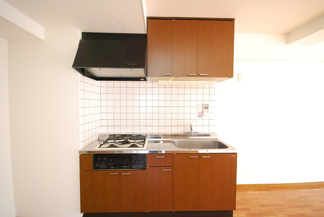 Kitchen. 3-neck stove system Kitchen