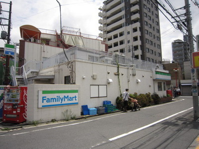 Convenience store. FamilyMart Taguchi shop Nishiarai Daishi store up (convenience store) 164m