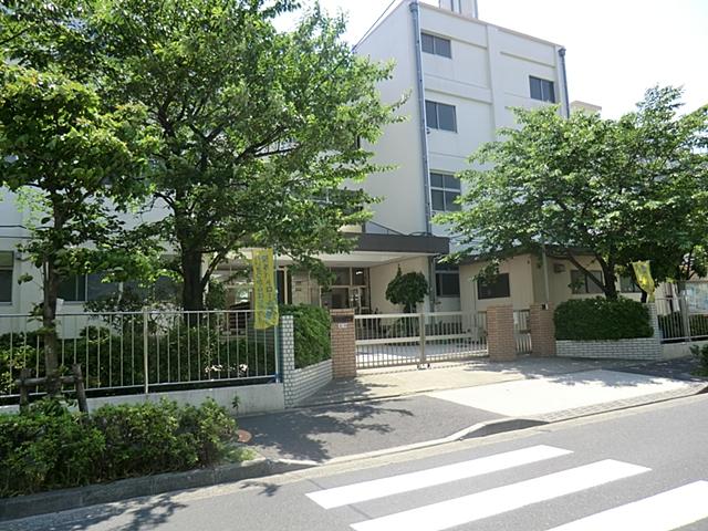 Primary school. 238m to Adachi-ku, Tatsunaka River North Elementary School