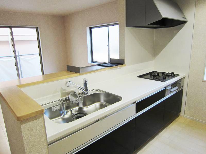 Kitchen. 18 Building kitchen