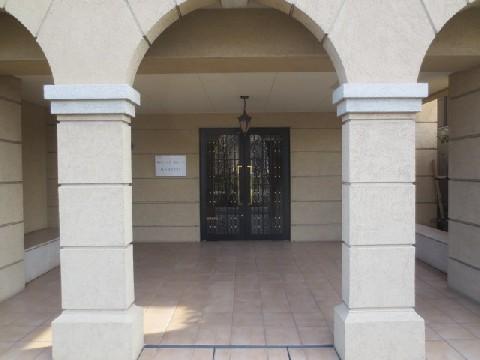 Entrance. European control of the entrance