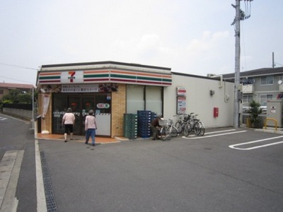 Convenience store. Seven-Eleven Adachi Jiangbei 3-chome up (convenience store) 380m