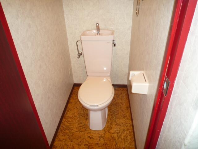 Toilet