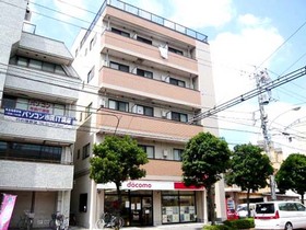 Building appearance. Is a 4-minute walk from the train station Takenotsuka