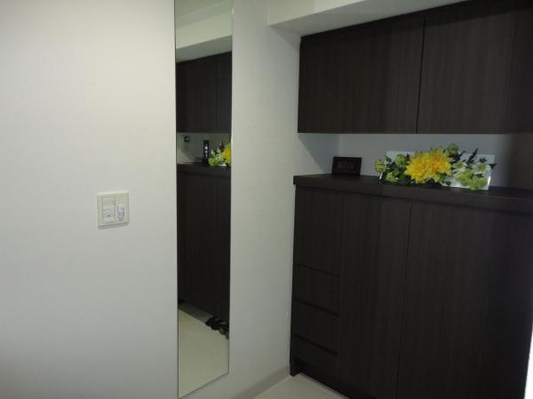 Receipt. Footwear purse / December 2013 shooting