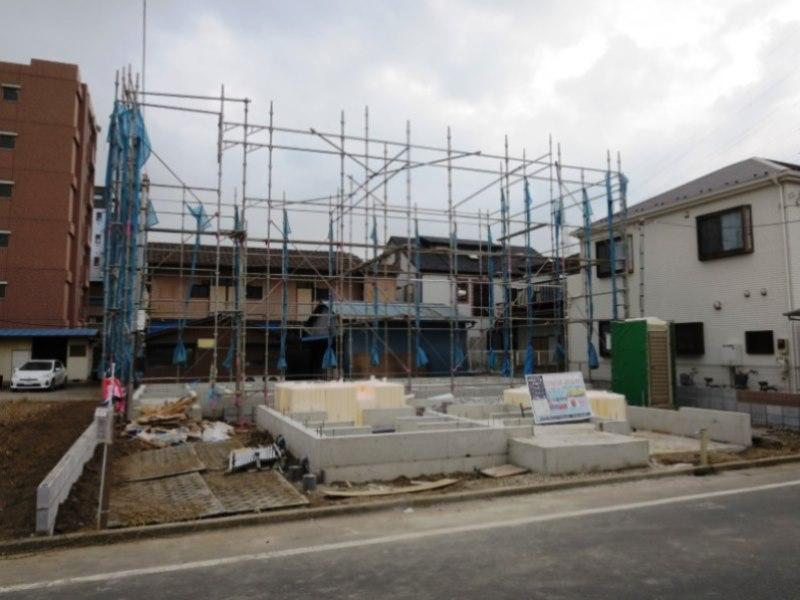 Local appearance photo. Local (12 May 2013) Shooting