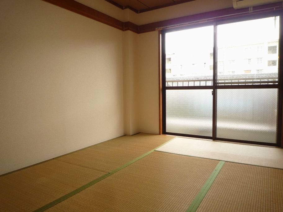 Other room space. Japanese-style room 6 quires