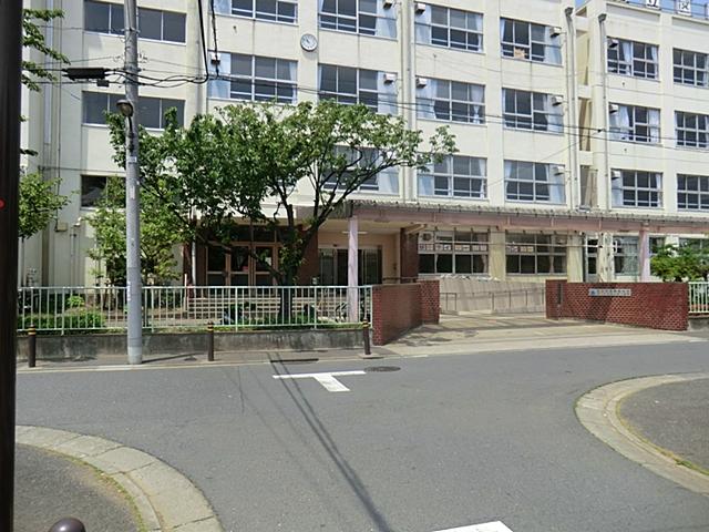Junior high school. 816m to Adachi Ward Yanaka Junior High School