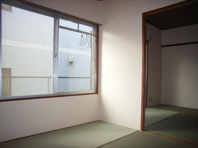 Living and room. Japanese-style room 5