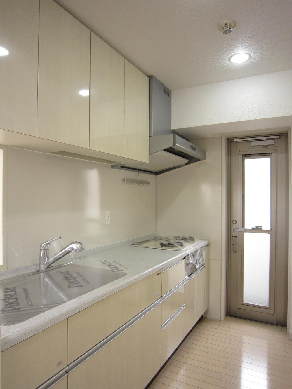 Kitchen. Room (August 2013) Shooting