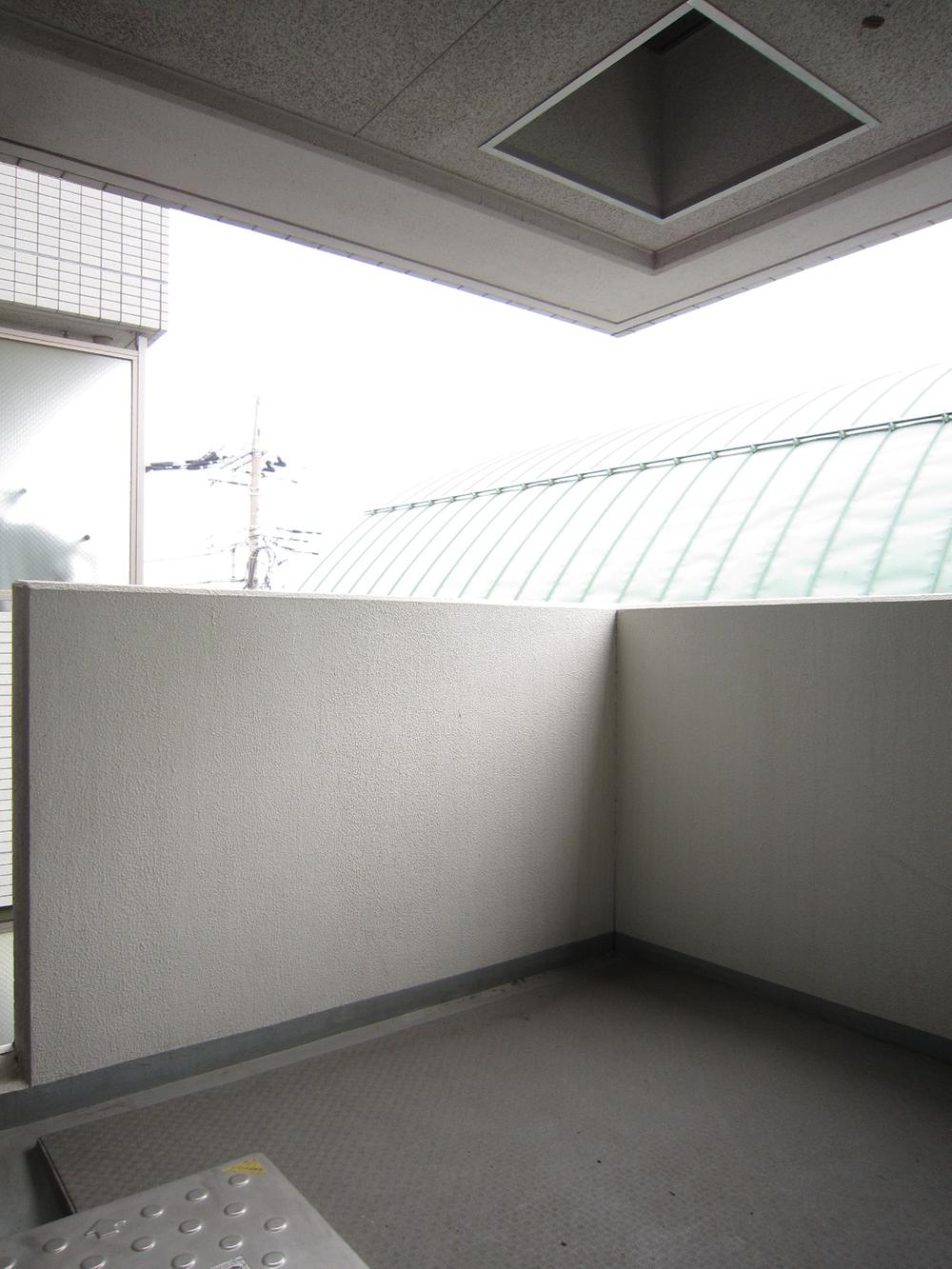 Balcony. Local (August 2013) Shooting