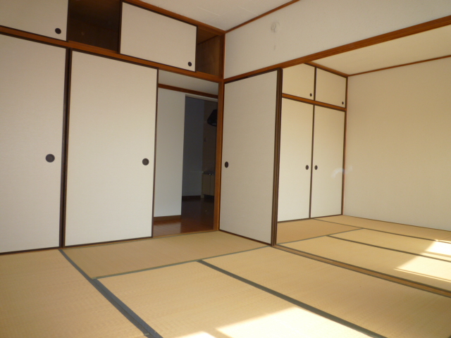 Living and room. Widely used Tsuzukiai ☆ 