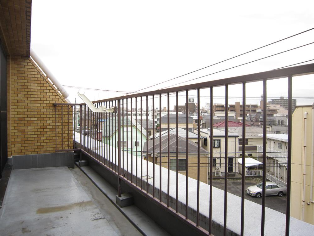 Balcony. Local (12 May 2013) Shooting