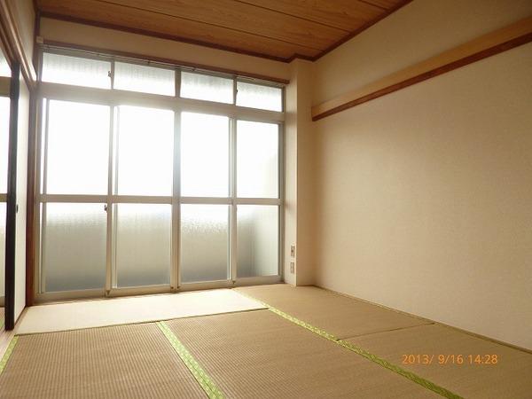 Other room space. Japanese-style room 6 quires