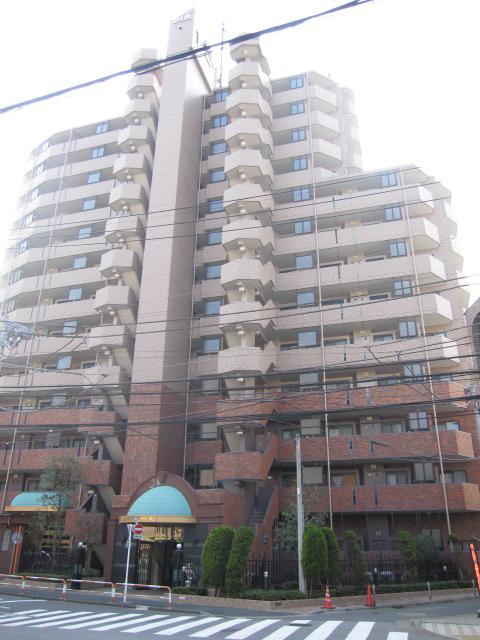 Local appearance photo. Local (12 May 2013) Shooting