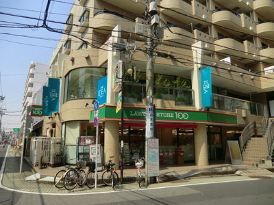 Convenience store. Lawson 200m up to 100 (convenience store)