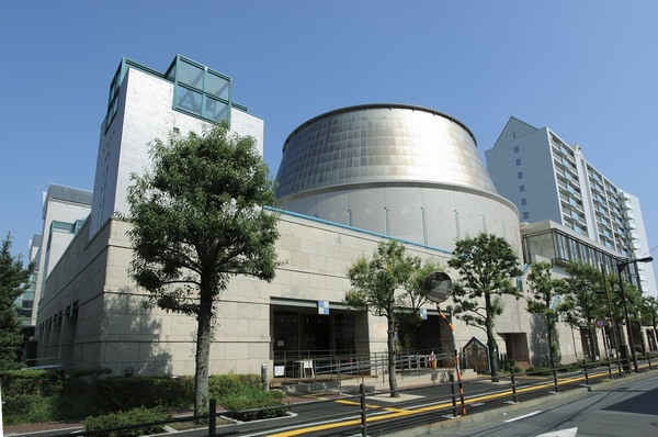 Gyarakushi tee (bicycle about 14 minutes ・ About 3.3km) 17m of net play equipment and climbing wall, Popular complex entering and 23 wards largest planetarium