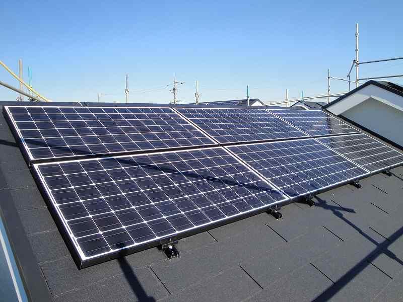 Local (12 May 2013) shooting solar panels. Local (12 May 2013) Shooting