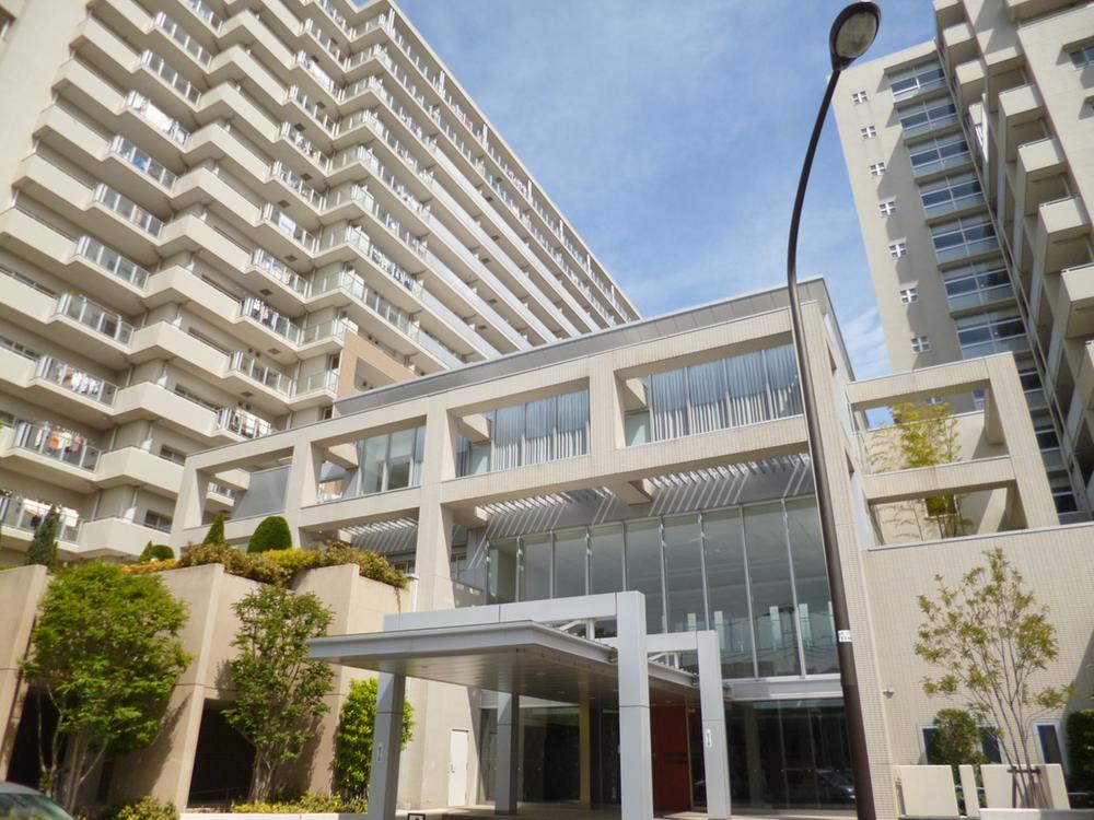 Entrance. Local (May 2013) Shooting