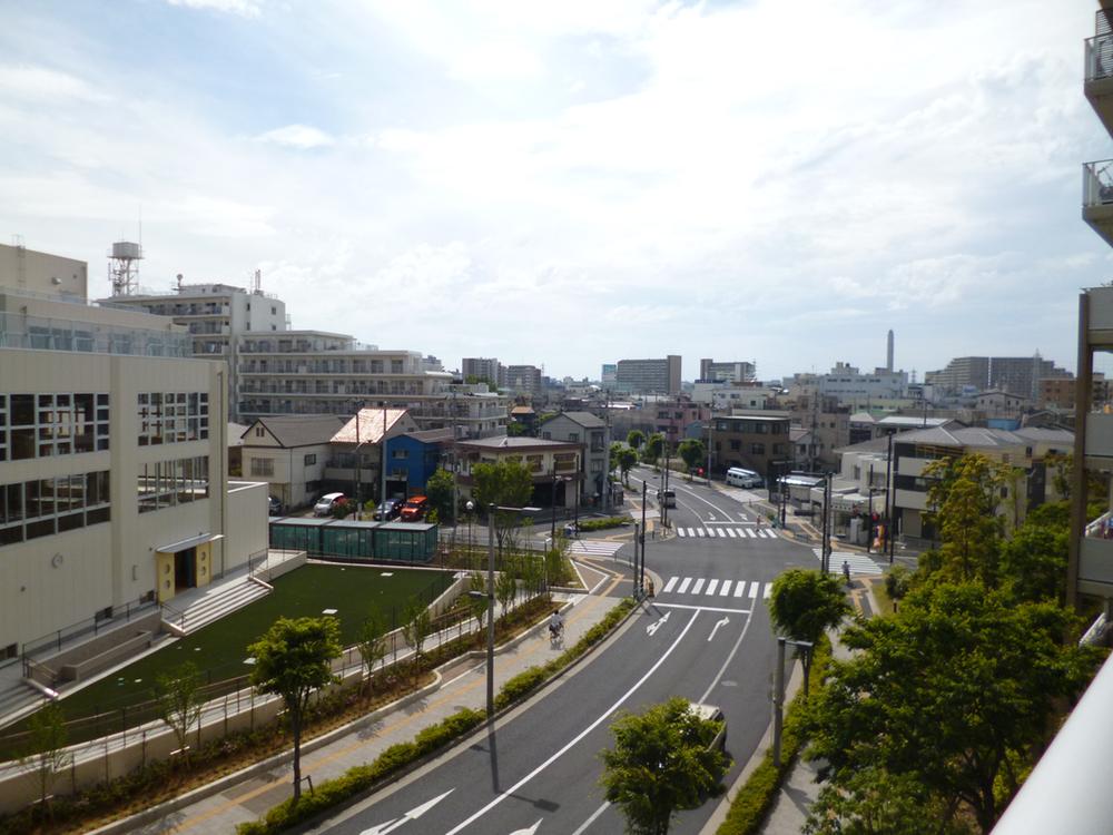 View photos from the dwelling unit. View from local (May 2013) Shooting
