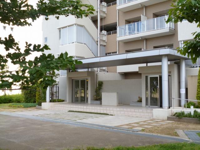 Local appearance photo. Local (May 2013) Shooting Arakawa bank side entrance
