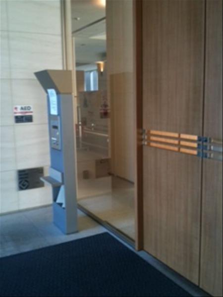 Entrance. entrance / January 2011 shooting