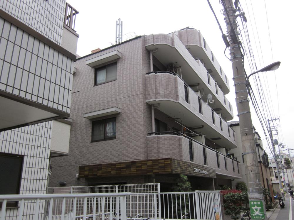 Local appearance photo