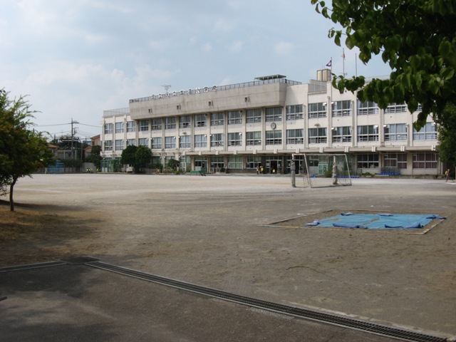 Primary school. 592m to Adachi Ward Saranuma elementary school (elementary school)