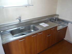 Kitchen. City gas ・ Gas stove installation Allowed