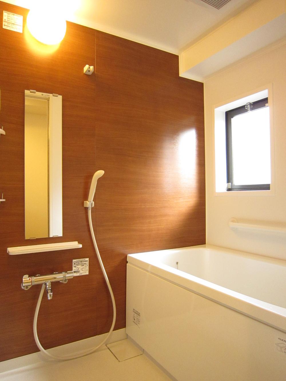 Bathroom. Indoor (March 2013) Shooting