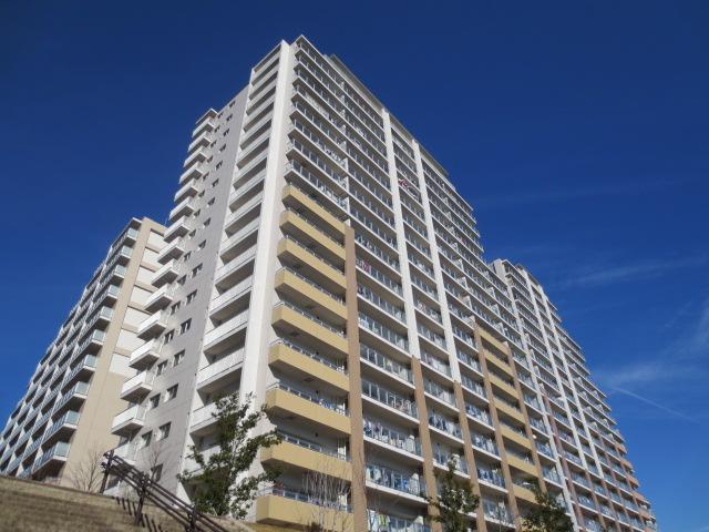 Local appearance photo. Local (12 May 2013) Shooting