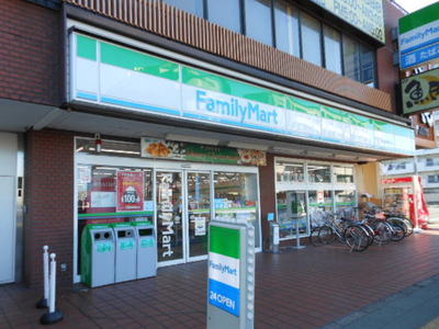 Convenience store. 180m to Family Mart (convenience store)