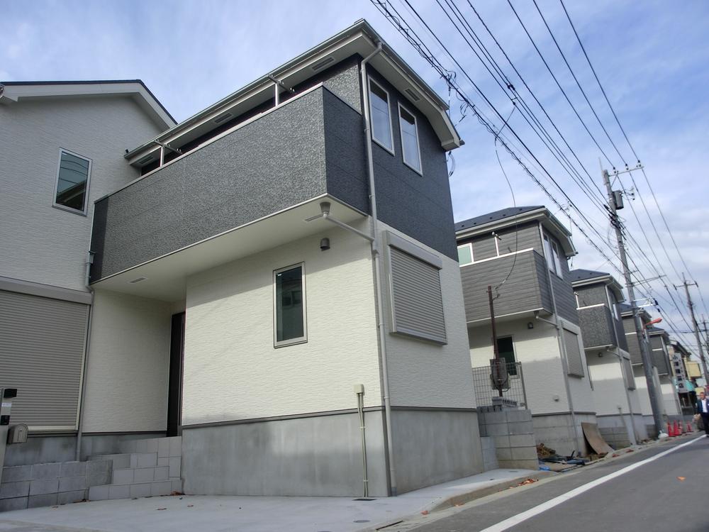 Local appearance photo. Of weekday and night preview is also available.