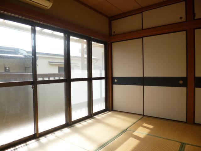 Living and room. Japanese-style room 1