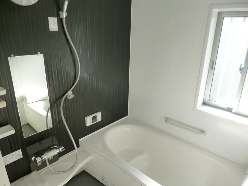 Bathroom. Indoor (12 May 2013) Shooting