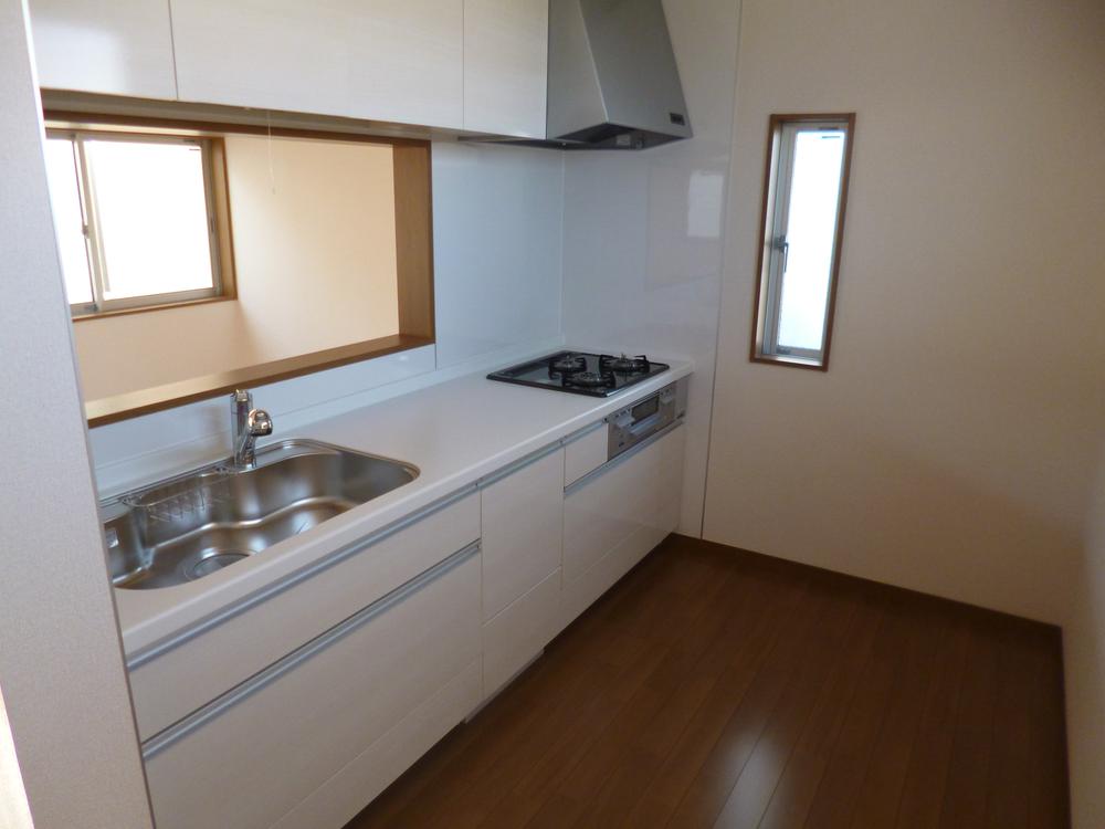 Kitchen. Indoor (12 May 2013) Shooting