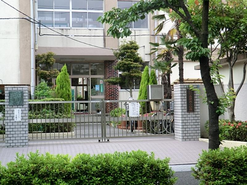 Primary school. Nishiiko until elementary school 770m