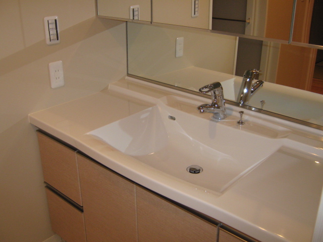 Adachi-ku, Tokyo Nitta 3