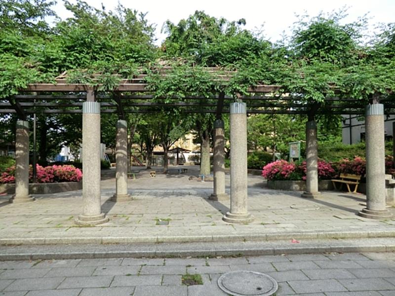 park. Municipal 128m until Ito valley park