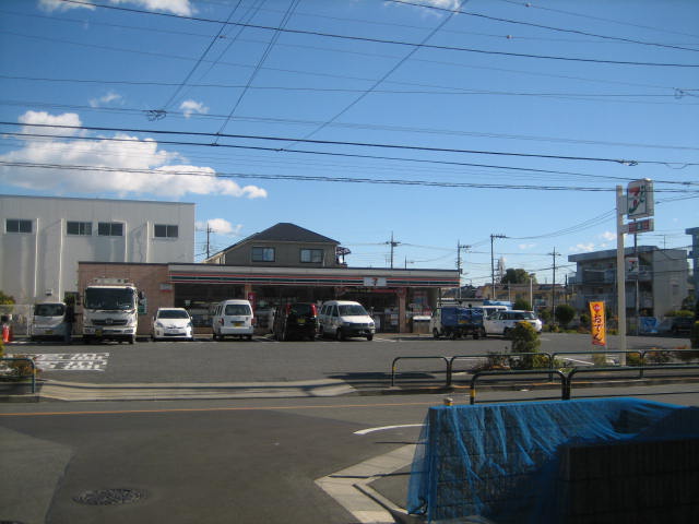 Convenience store. Seven-Eleven Adachi diplomatic Konishi store up (convenience store) 407m