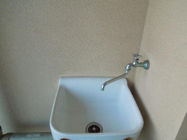 Balcony. Slop sink (November 2013) Shooting