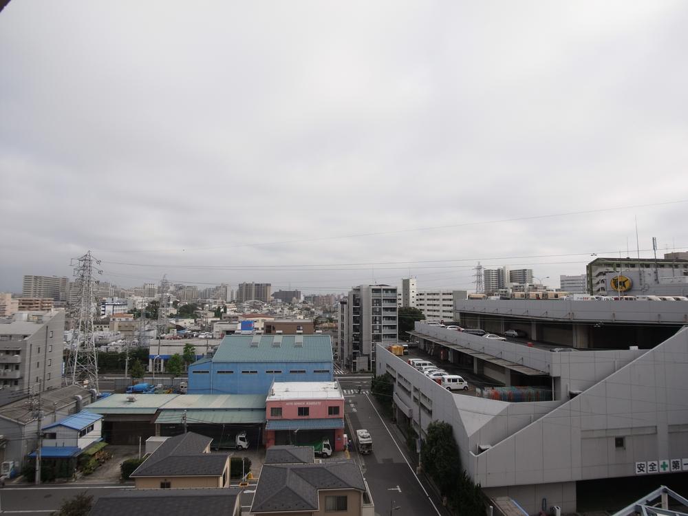 View photos from the dwelling unit. View from the balcony (11 May 2013) Shooting