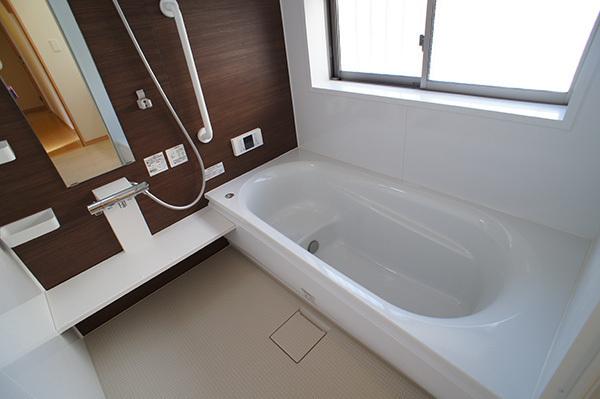 Bathroom. Spacious bathroom with the children enjoy the bath time