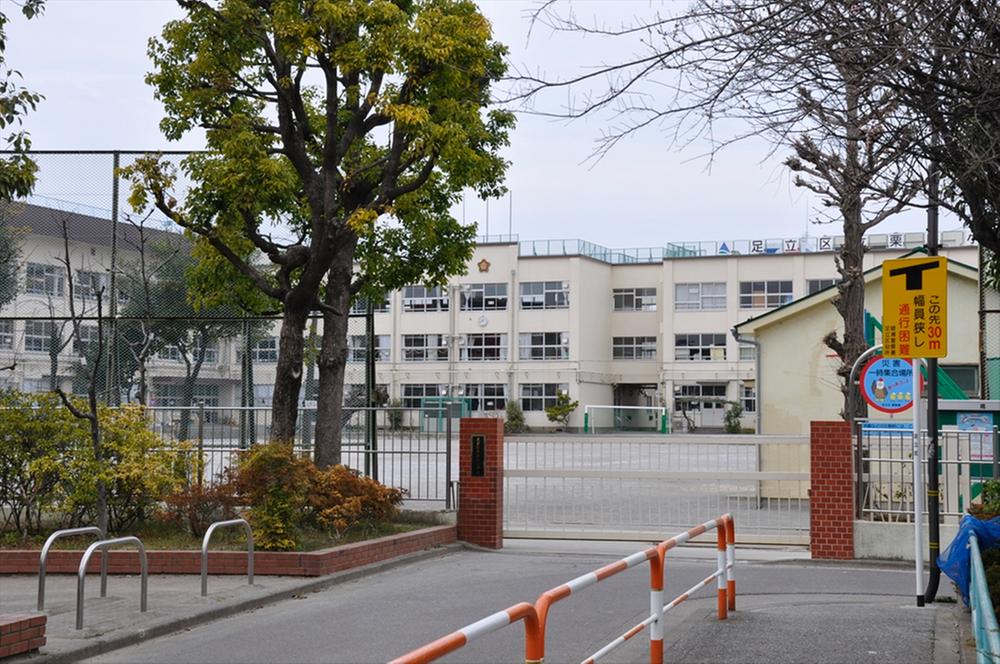 Primary school. Kurishima until elementary school 465m