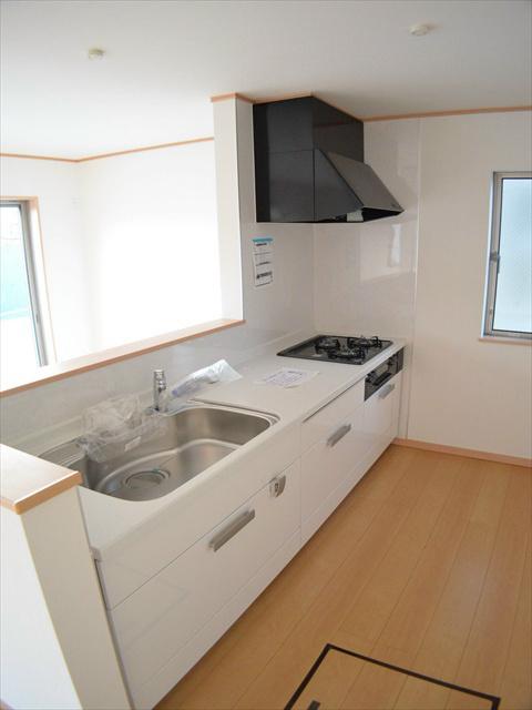 Kitchen. Cooking fun with face-to-face kitchen