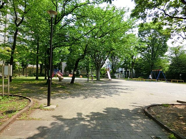 park. 240m until Nishihokima park